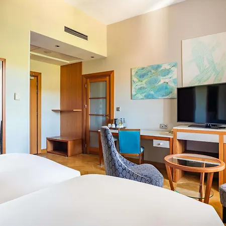 Ξενοδοχείο Sofitel Grand 5*
