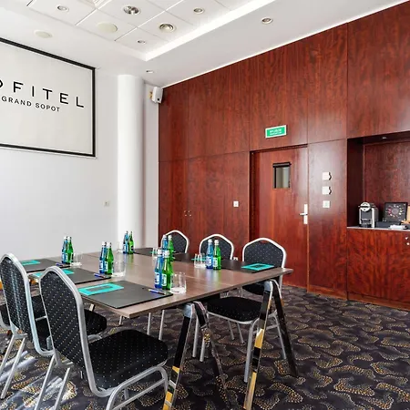 Sofitel Grand Hotell 5*