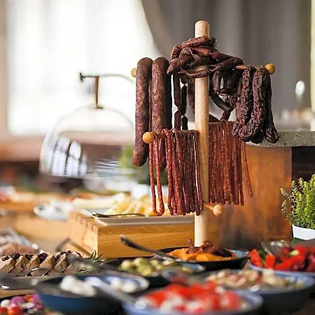 Ξενοδοχείο Sofitel Grand 5*
