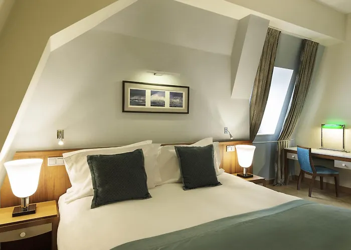 מלון Sofitel Grand 5*