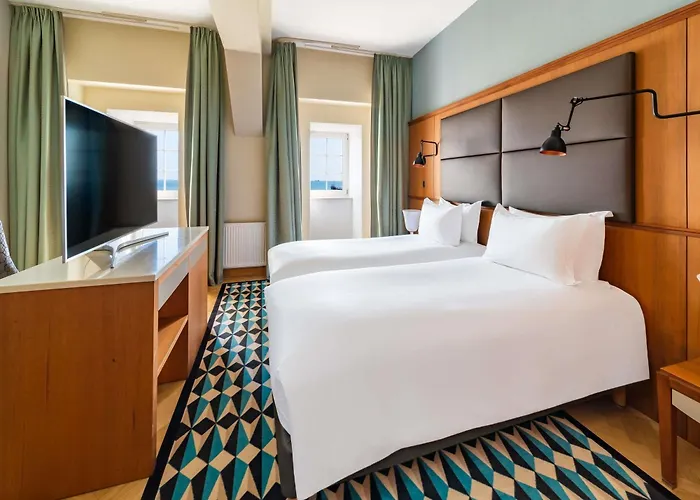 מלון Sofitel Grand 5*