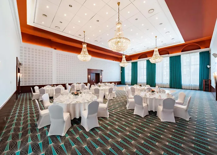 Sofitel Grand מלון 5*